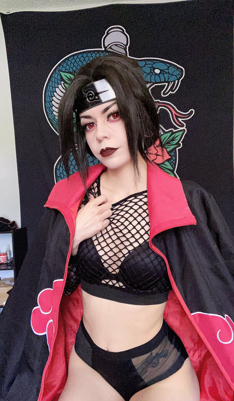Naakte gelekte OnlyFans-foto van Funeralsenpai