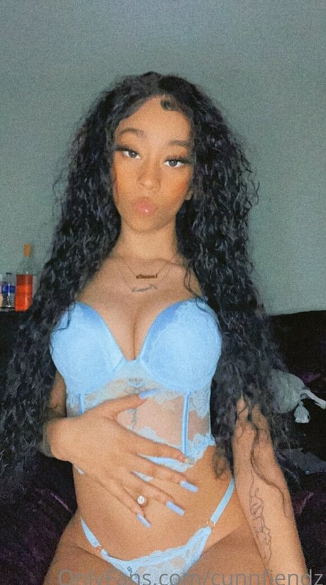 Naakte gelekte OnlyFans-foto van Cunnfiendz