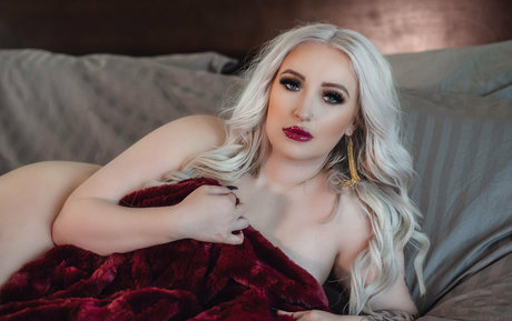 Naakte gelekte OnlyFans-foto van Realharleyjadefree