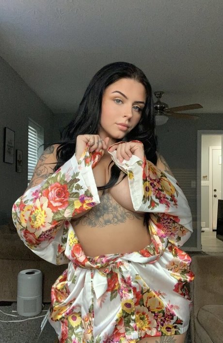 Naakte gelekte OnlyFans-foto van Haybabe