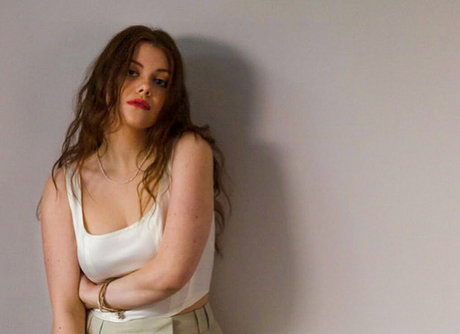 Naakte gelekte OnlyFans-foto van Georgie Henley