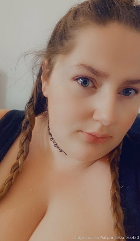 Naakte gelekte OnlyFans-foto van Sirprincessness420