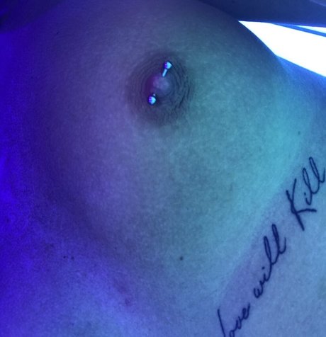 Naakte gelekte OnlyFans-foto van Brittany Wilkinson