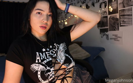 Naakte gelekte OnlyFans-foto van Meganjohnson