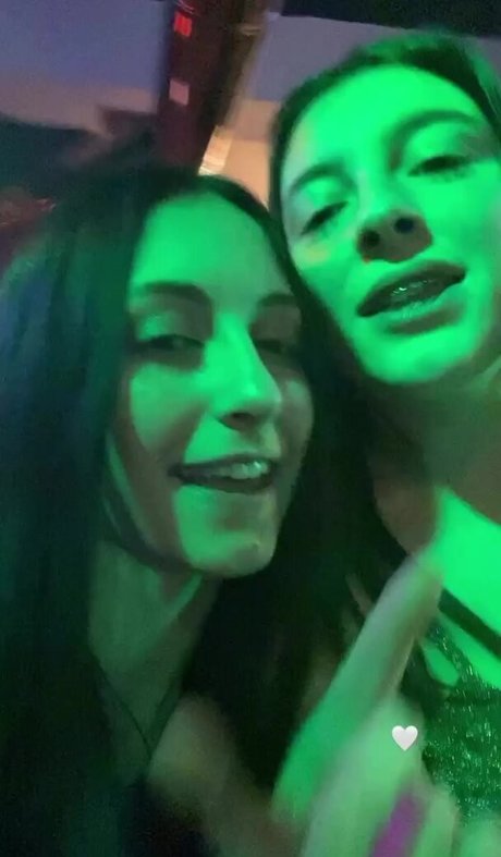 Naakte gelekte OnlyFans-foto van Vittoria Rubeo