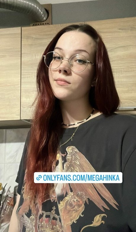 Naakte gelekte OnlyFans-foto van Meghinka