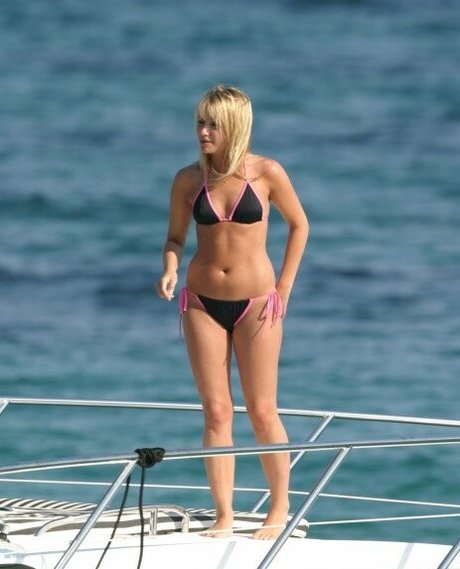Naakte gelekte OnlyFans-foto van Sammy Winward