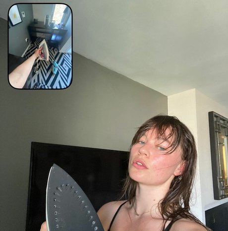 Naakte gelekte OnlyFans-foto van Rhian Teasdale
