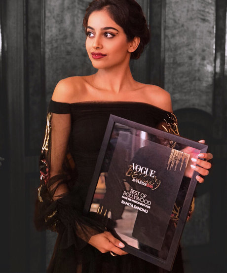 Naakte gelekte OnlyFans-foto van Banita Sandhu