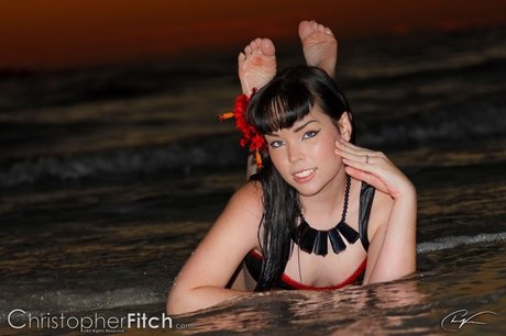 Naakte gelekte OnlyFans-foto van Suzy Berhow