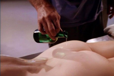 Naakte gelekte OnlyFans-foto van Mimi Rogers