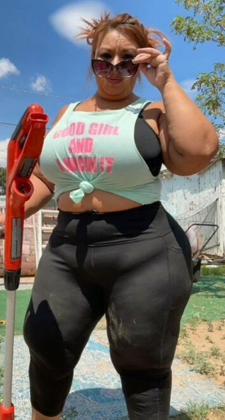 Naakte gelekte OnlyFans-foto van Sueann