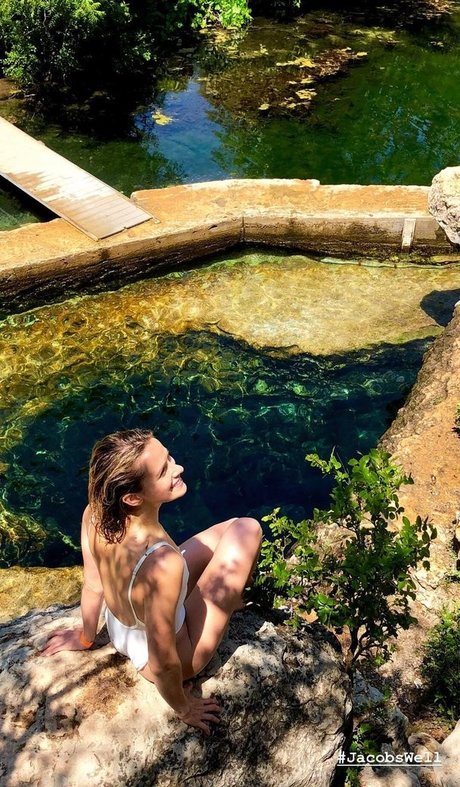 Naakte gelekte OnlyFans-foto van Shantel Vansanten