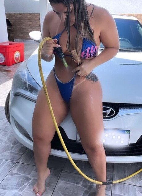 Naakte gelekte OnlyFans-foto van Samy Silva