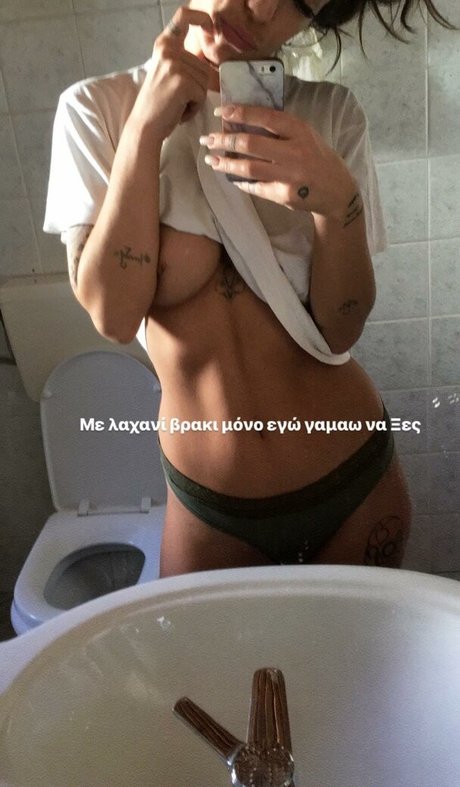 Naakte gelekte OnlyFans-foto van Tzouma Mym