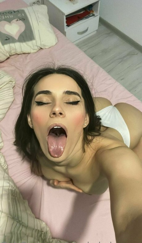 Naakte gelekte OnlyFans-foto van Ginababybunnyvip