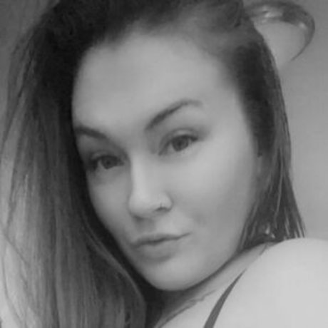 Naakte gelekte OnlyFans-foto van Tiffanyann663
