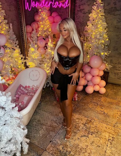 Naakte gelekte OnlyFans-foto van Jessica Such