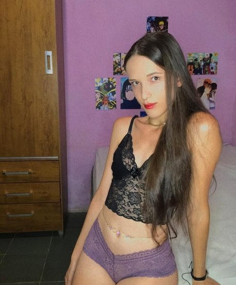 Naakte gelekte OnlyFans-foto van Gemeas Marina