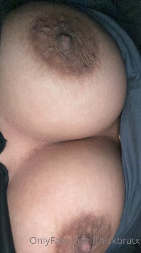 Naakte gelekte OnlyFans-foto van Dulcearl