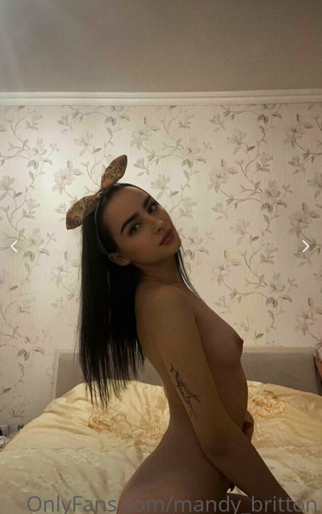 Naakte gelekte OnlyFans-foto van Mandybrighton