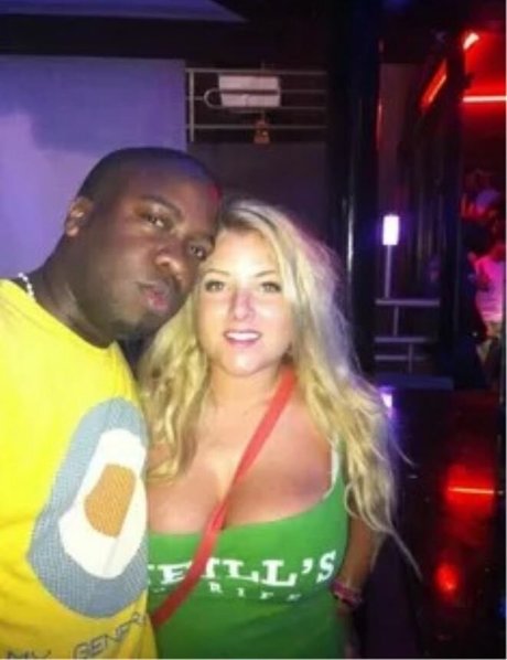 Naakte gelekte OnlyFans-foto van Jane Juice