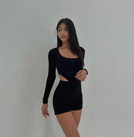 Naakte gelekte OnlyFans-foto van Gilgad
