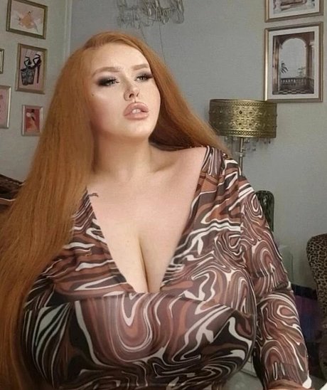 Naakte gelekte OnlyFans-foto van Megan Carys Gomer