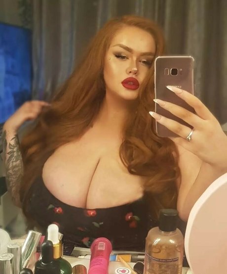Naakte gelekte OnlyFans-foto van Megan Carys Gomer