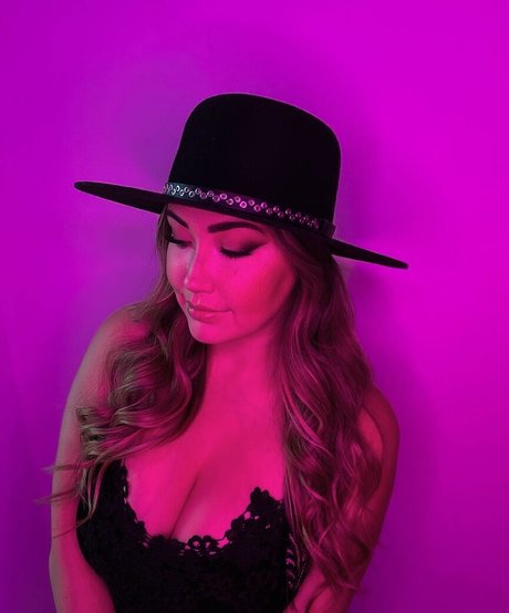 Jenna Ashley
