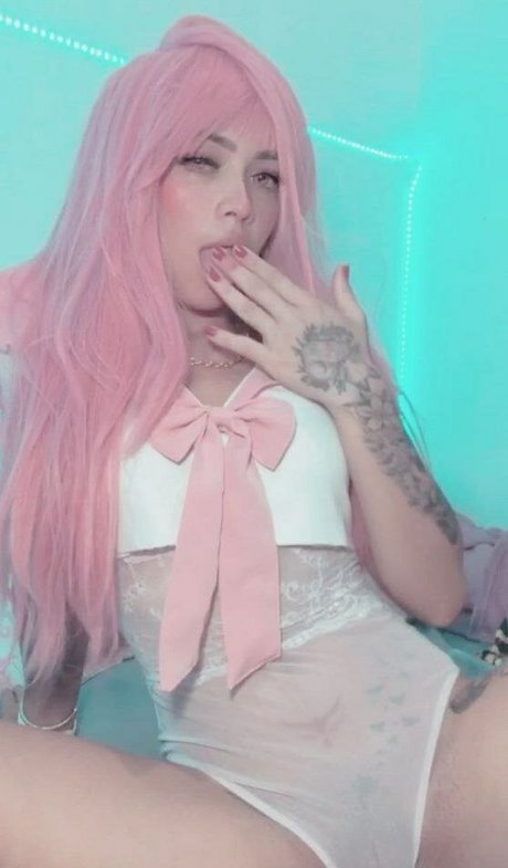 Naakte gelekte OnlyFans-foto van Ninfetinha18