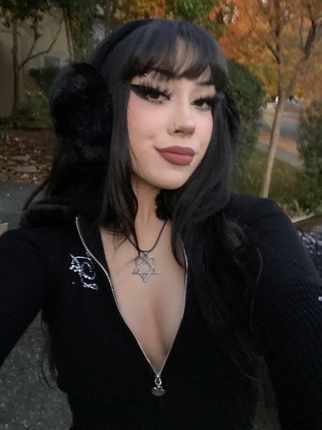 Naakte gelekte OnlyFans-foto van Annalisehorror