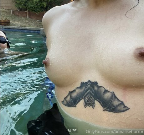 Naakte gelekte OnlyFans-foto van Annalisehorror