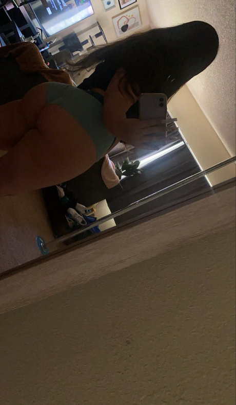 Naakte gelekte OnlyFans-foto van Secretchi