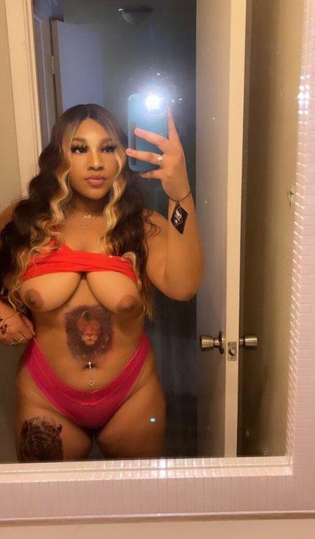 Naakte gelekte OnlyFans-foto van Fishieeeee