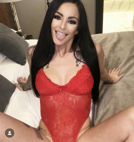 Naakte gelekte OnlyFans-foto van Irelandinkedprincessxx