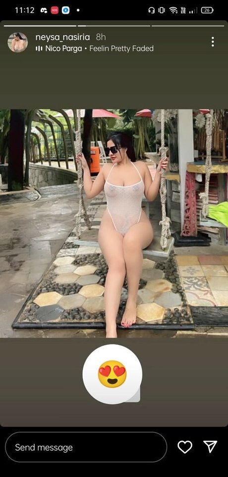 Naakte gelekte OnlyFans-foto van Neysa Alina