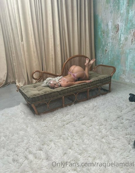 Naakte gelekte OnlyFans-foto van Raquelamdal