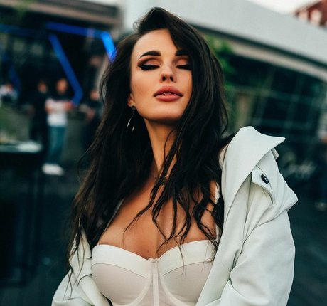 Naakte gelekte OnlyFans-foto van Chikagokate