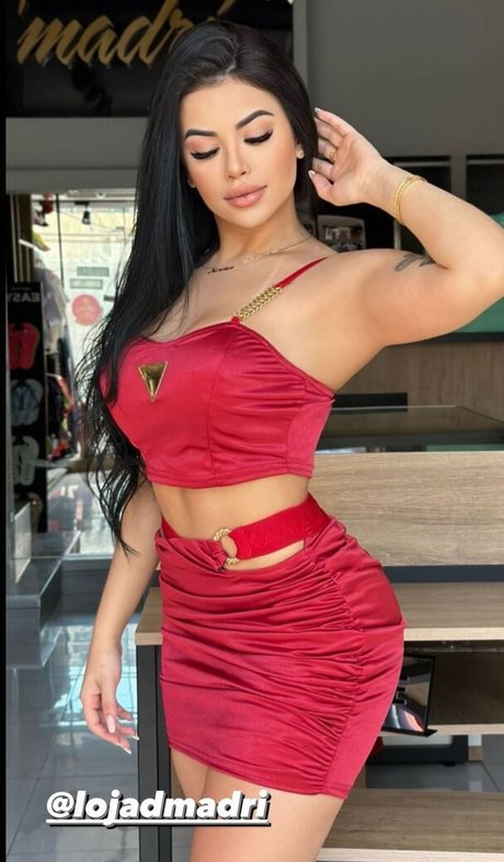 Naakte gelekte OnlyFans-foto van Kerolen Amaral