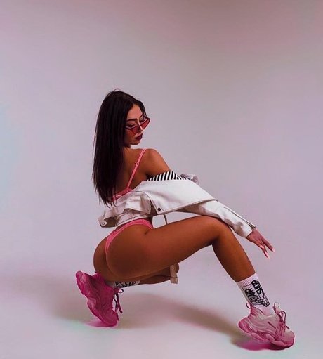 Naakte gelekte OnlyFans-foto van Yakusheva Yana