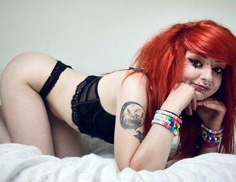 Naakte gelekte OnlyFans-foto van Luna Taylor