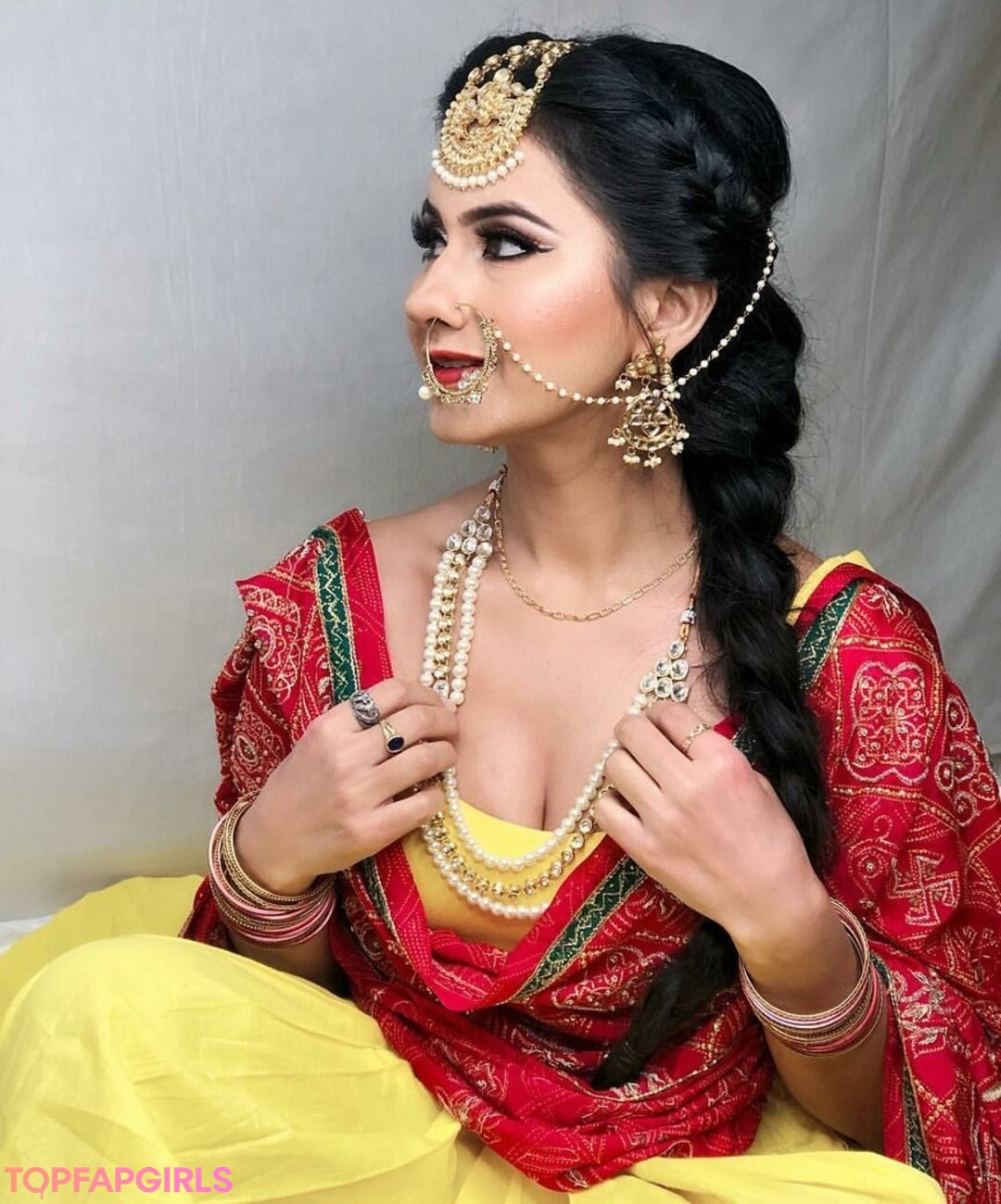 Naakte gelekte OnlyFans-foto van Meetii Kalher #1083