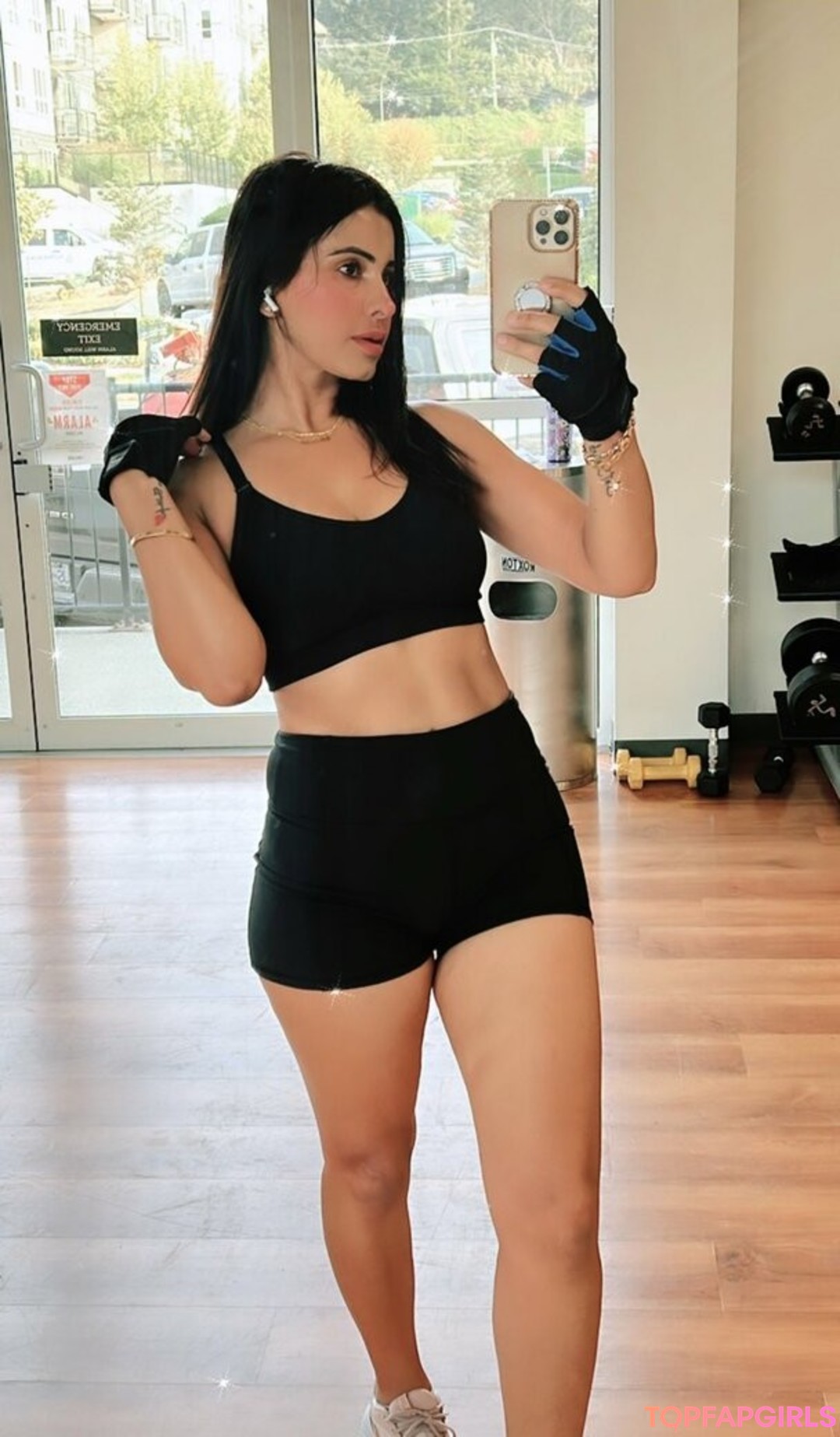 Naakte gelekte OnlyFans-foto van Meetii Kalher #1170