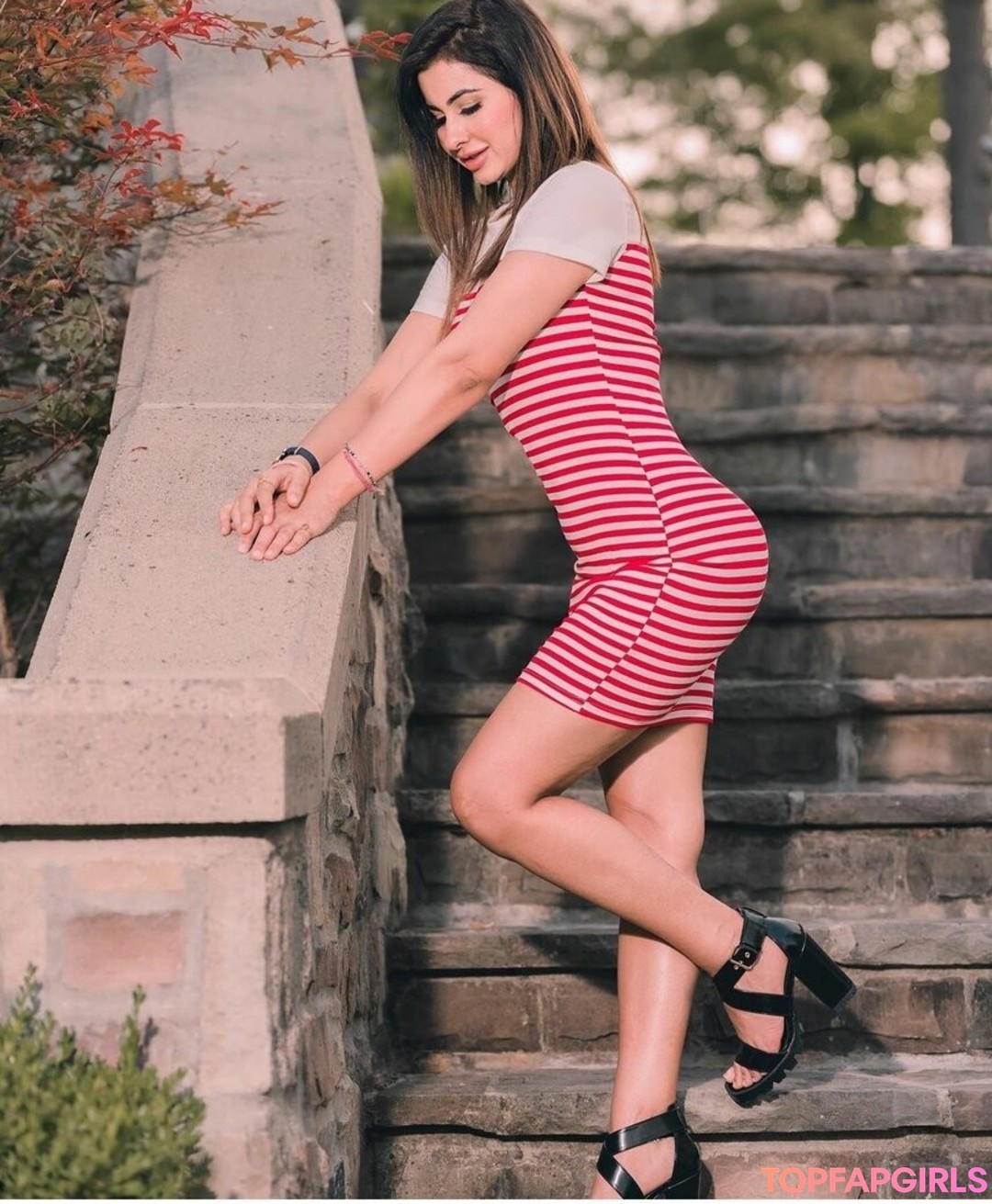 Naakte gelekte OnlyFans-foto van Meetii Kalher #1445