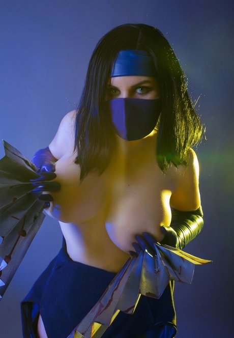 Alice Cosplay