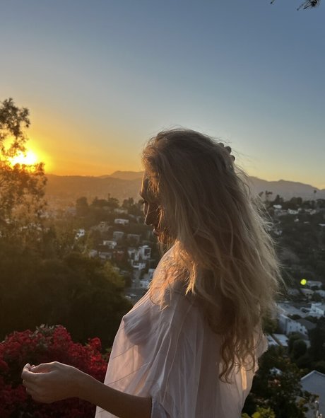 Naakte gelekte OnlyFans-foto van Nora Segura