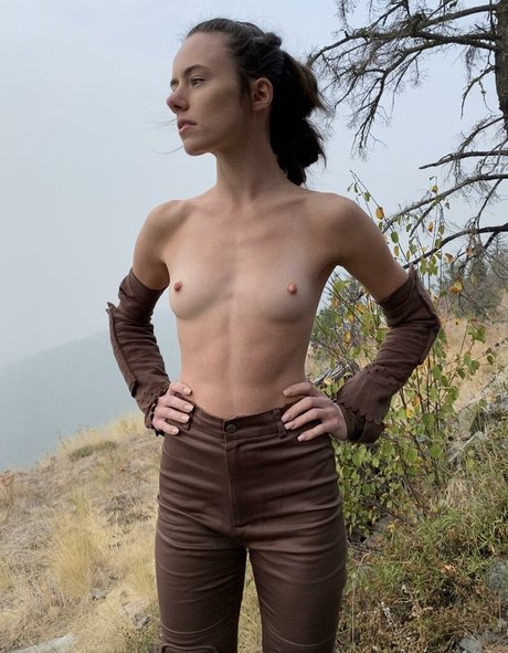 Naakte gelekte OnlyFans-foto van Skyhighsierra