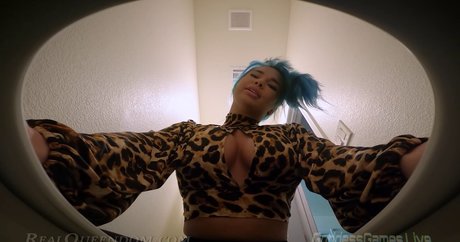 Naakte gelekte OnlyFans-foto van Natalya Vega