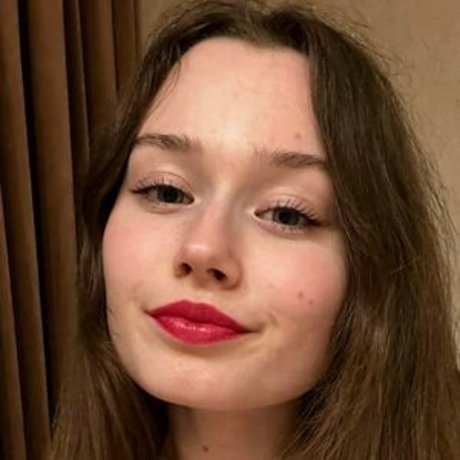 Naakte gelekte OnlyFans-foto van Lbelanel